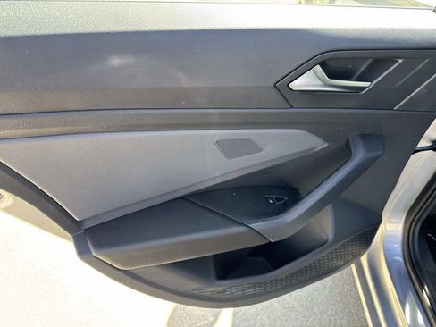 New 2026 Volkswagen Jetta SE image 8