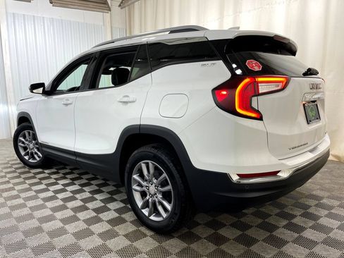 Certified 2024 GMC Terrain SLT AWD/4WD image 46