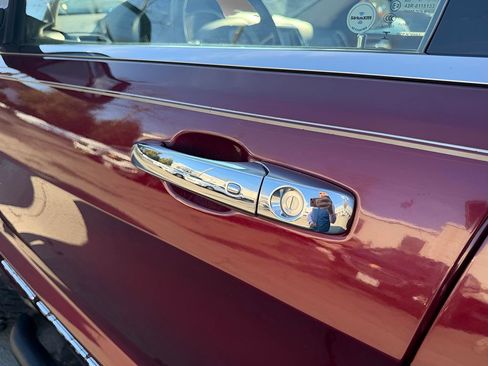 Used 2018 Jeep Grand Cherokee Limited image 16