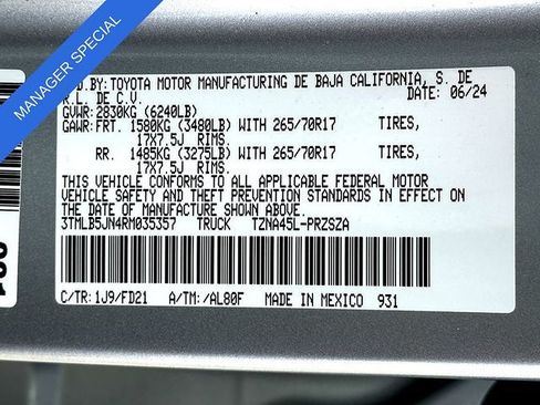 Used 2024 Toyota Tacoma TRD Off-Road AWD/4WD image 31