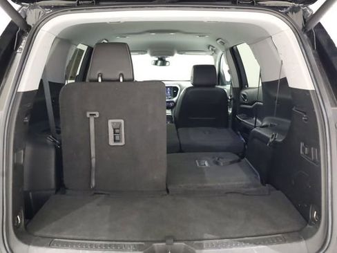Used 2023 GMC Acadia SLT image 34