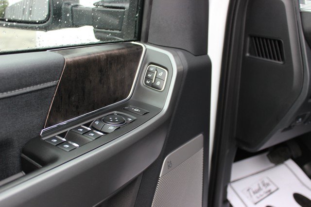 Used 2026 Ford F350 Lariat w/ Black Appearance Package AWD/4WD image 9