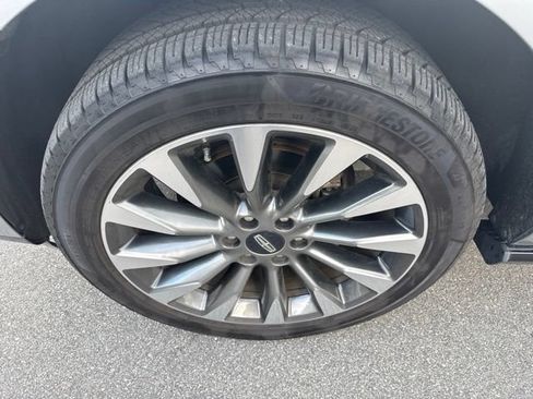 Used 2020 Lincoln Navigator L Reserve w/ Luxury Package AWD/4WD image 6