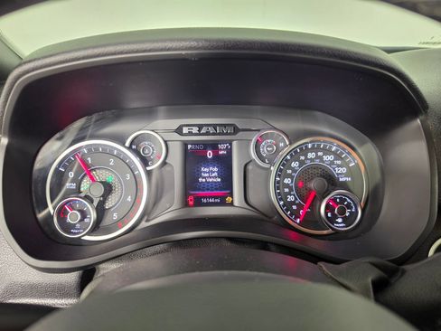 Used 2025 RAM 2500 Big Horn AWD/4WD image 20