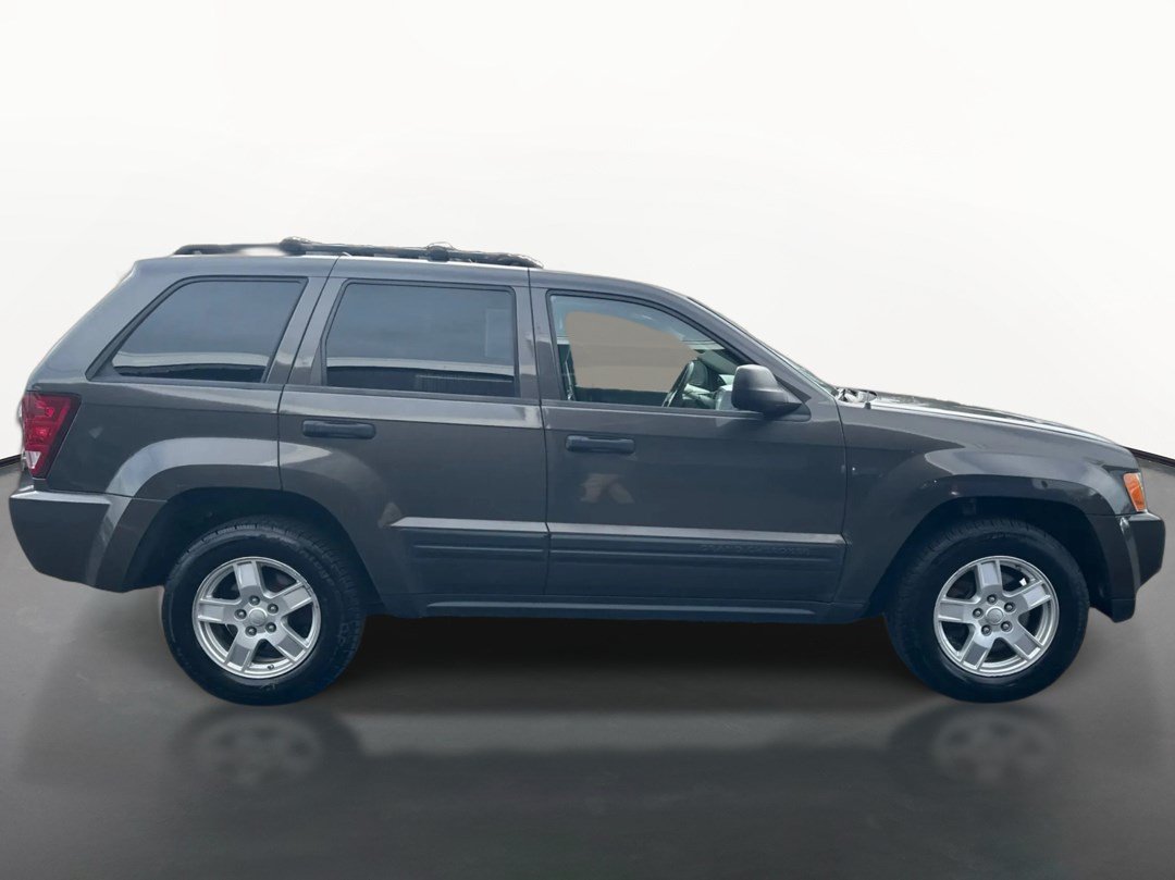 Used 2005 Jeep Grand Cherokee Laredo AWD/4WD image 2