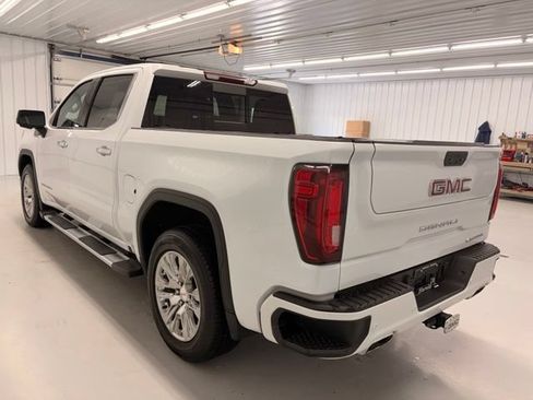 Used 2021 GMC Sierra 1500 Denali w/ Driver Alert Package II AWD/4WD image 4