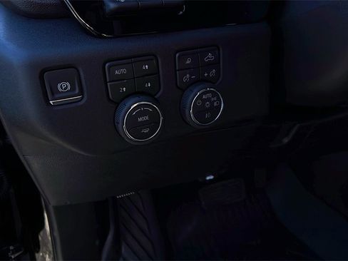 New 2026 Chevrolet Silverado 2500 LTZ w/ LTZ Premium Package image 19