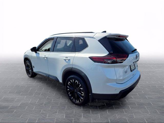 Certified 2026 Nissan Rogue Dark Armor AWD/4WD image 5