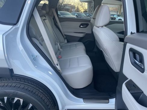 New 2026 Nissan Rogue SV image 28