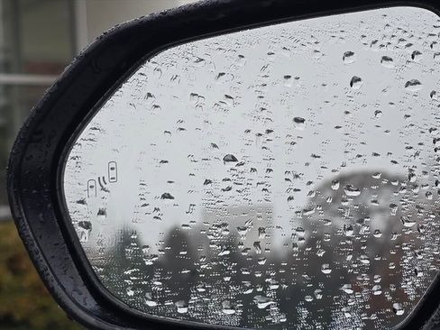 Used 2024 Toyota Camry SE image 22