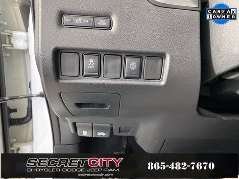 Used 2022 Nissan Murano SV w/ SV Midnight Edition Package image 14