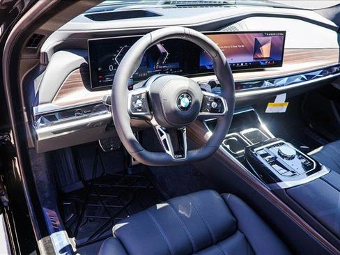 New 2025 BMW 760i xDrive image 10