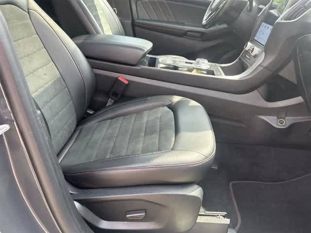 Used 2021 Ford Edge ST-Line AWD/4WD image 18