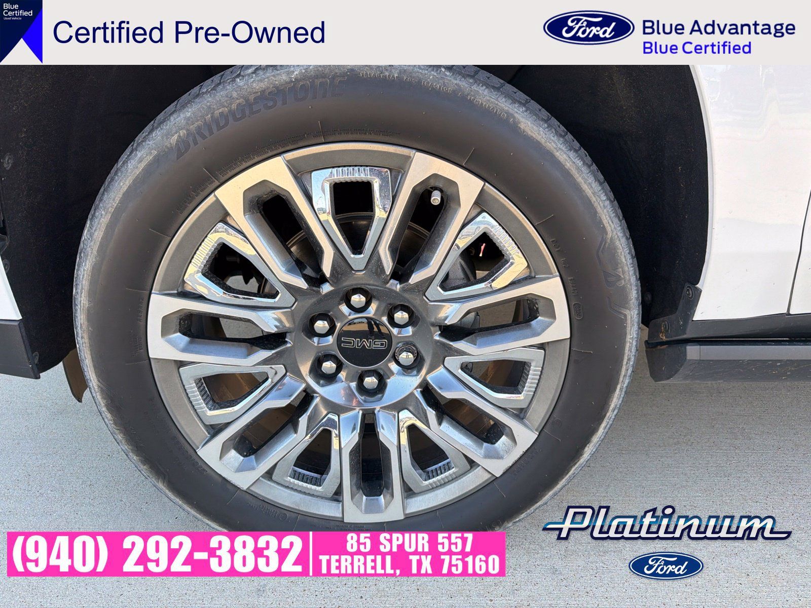 Used 2024 GMC Yukon XL Denali Ultimate AWD/4WD image 5