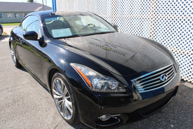 Used 2011 INFINITI G37 Convertible w/ Premium Pkg RWD image 11