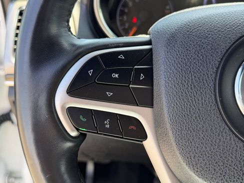 Used 2018 Jeep Grand Cherokee Overland image 19