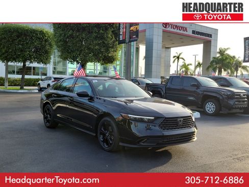 Used 2025 Honda Accord SE image 1