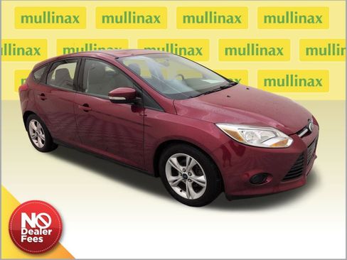 Used 2014 Ford Focus SE image 1