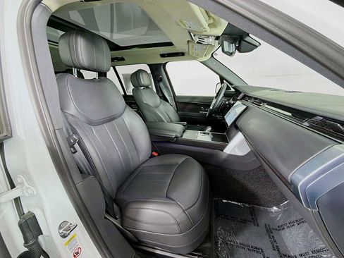 Used 2024 Land Rover Range Rover SE image 27