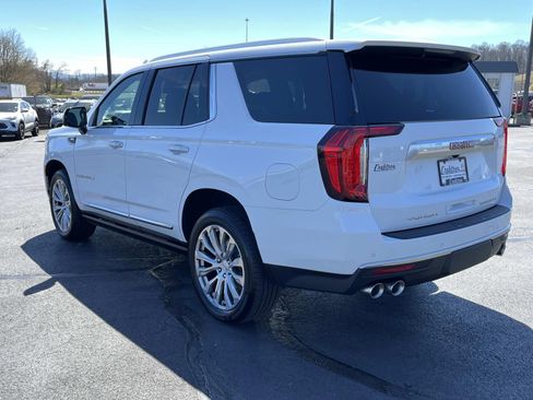 Used 2023 GMC Yukon Denali w/ LPO, Floor Liner Package image 6