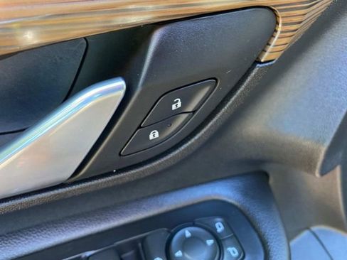 Used 2019 GMC Terrain SLE image 14