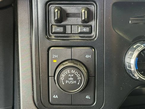 Used 2024 Ford F150 Platinum AWD/4WD image 12