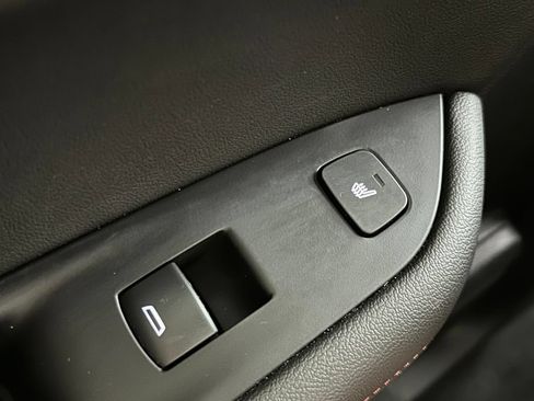 Used 2021 Chevrolet Blazer RS w/ Enhanced Convenience Package AWD/4WD image 38