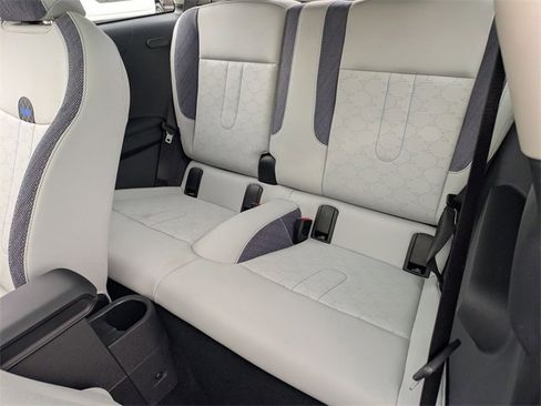 Used 2025 MINI Cooper 2-Door Hardtop image 32