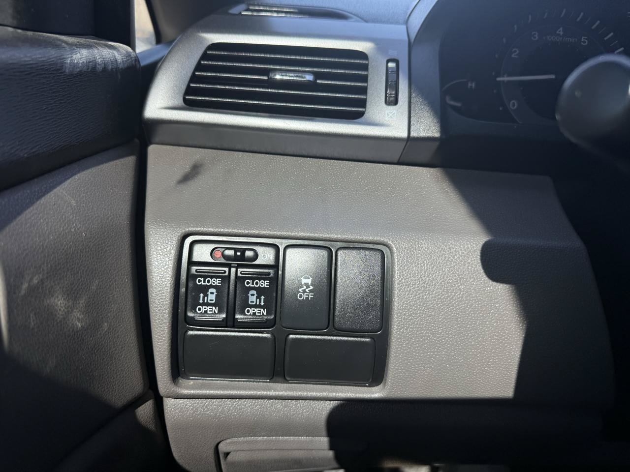 Used 2013 Honda Odyssey EX image 24