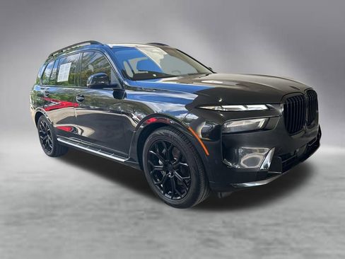 Used 2024 BMW X7 xDrive40i AWD/4WD image 2
