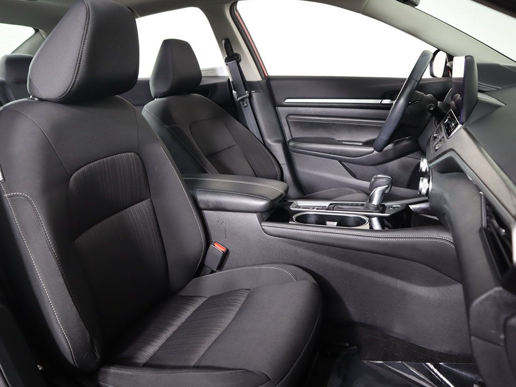 Used 2023 Nissan Altima 2.5 SV w/ SV Premium Package FWD image 31
