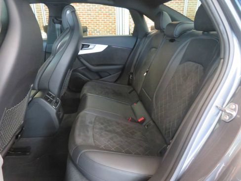 Used 2020 Audi S4 Premium w/ Convenience Package image 19