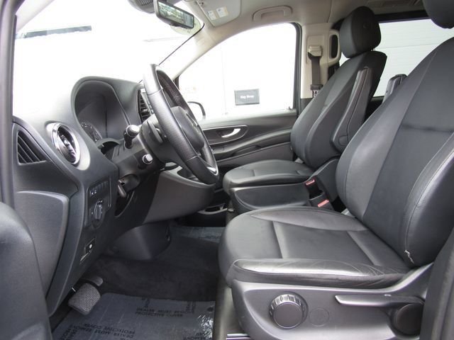 Used 2023 Mercedes-Benz Metris Passenger image 9