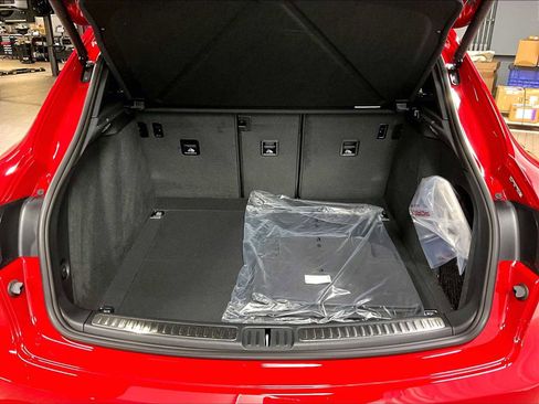 New 2026 Porsche Macan S image 39