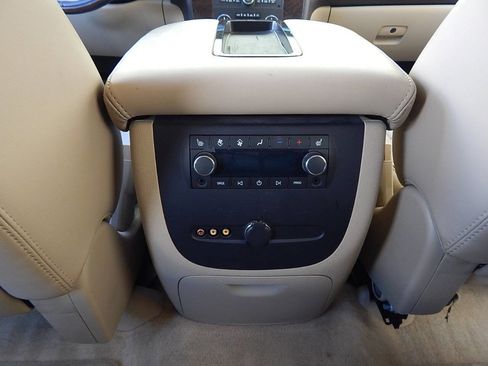 Used 2007 GMC Yukon Denali image 33