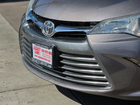 Used 2017 Toyota Camry LE FWD image 7