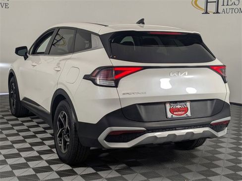 Used 2023 Kia Sportage LX image 5