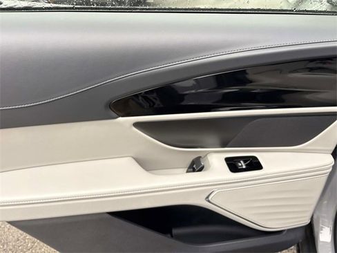 New 2026 Lincoln Nautilus Premier w/ Jet Appearance Package image 19