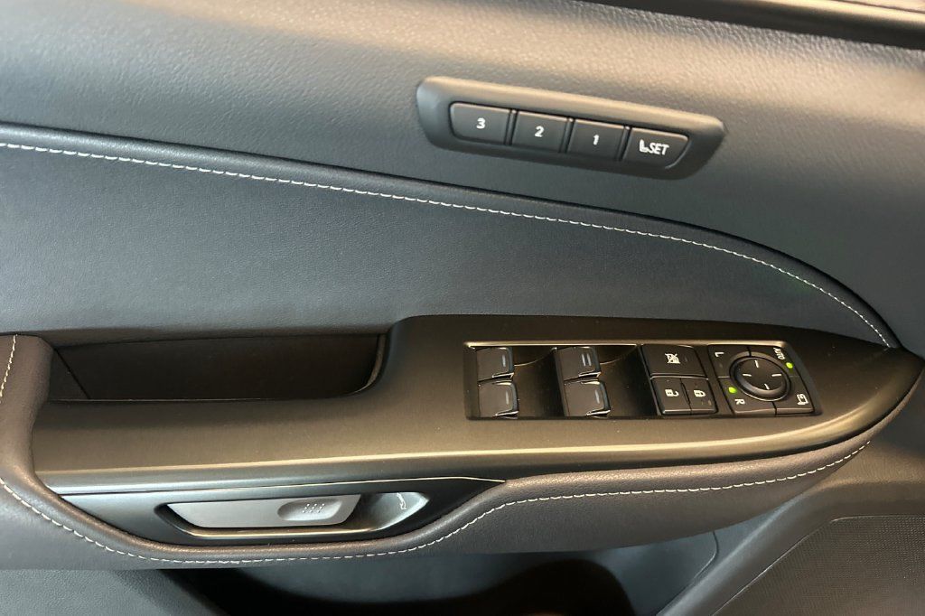 Certified 2026 Lexus NX 350h AWD w/ Accessory Package (2T) image 11