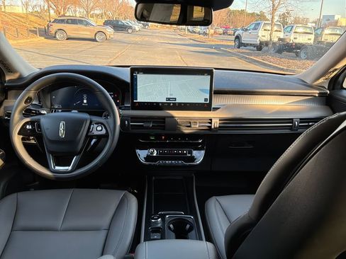 New 2026 Lincoln Corsair Premiere image 24