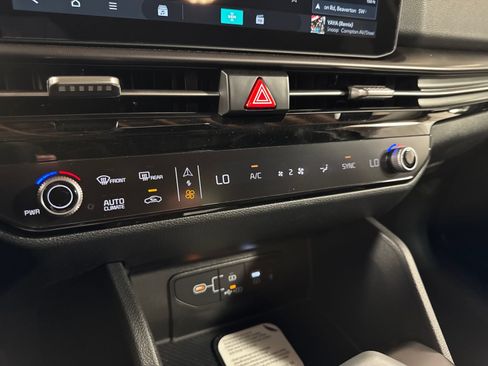 New 2026 Kia Sportage SX AWD/4WD image 18