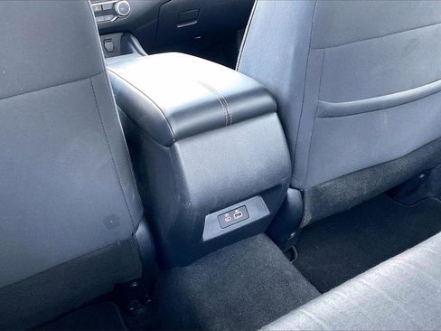 Used 2025 Nissan Altima 2.5 SV image 32