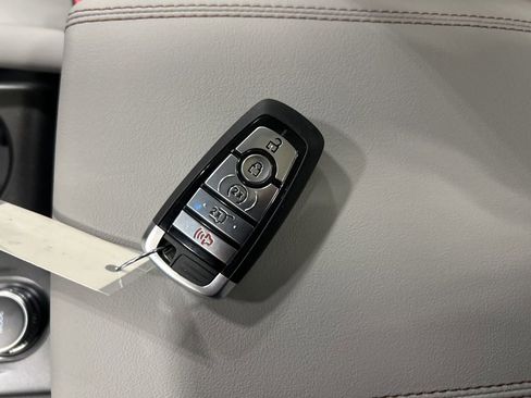 New 2026 Ford Explorer Active w/ Active Comfort Package image 26