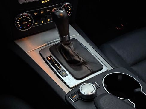 Used 2014 Mercedes-Benz C 250 Sedan image 34