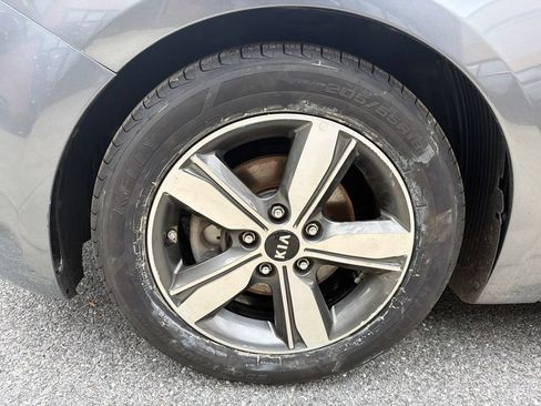 Used 2018 Kia Forte S FWD image 10