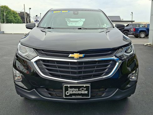 Used 2021 Chevrolet Equinox LS image 2