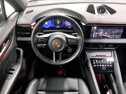 Used 2025 Porsche Macan 4 Electric image 16