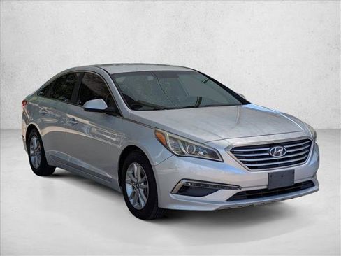 Used 2015 Hyundai Sonata SE FWD image 3