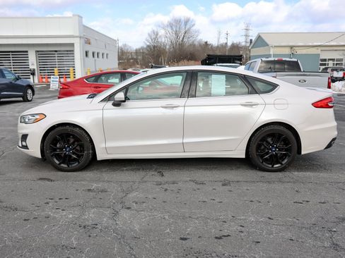 Certified 2019 Ford Fusion SE w/ Equipment Group 151A image 4