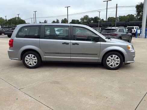 Used 2014 Dodge Grand Caravan American Value Package image 6